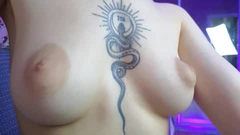 Snapshot of avgustina_love chatting on 04-09-26, 01:16 avgustina_love online show from 04-09-26, 01:16