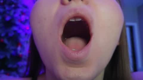Snapshot of avgustina_love chatting on 05-20-26, 09:37 avgustina_love online show from 05-20-26, 09:37