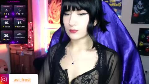 Saraaaa independent model 3 online show from 03-11-25, 05:27