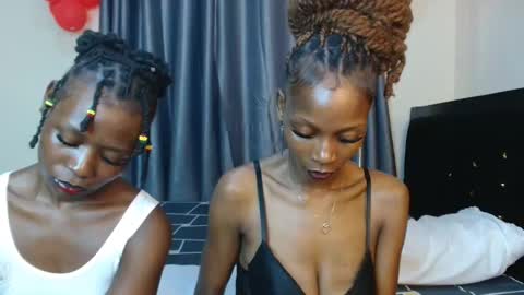 Snapshot of avian_babe chatting on 02-13-26, 08:54 Avian online show from 02-13-26, 08:54