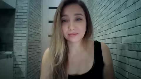 Snapshot of avinelra chatting on 03-25-26, 03:29 avinelra online show from 03-25-26, 03:29