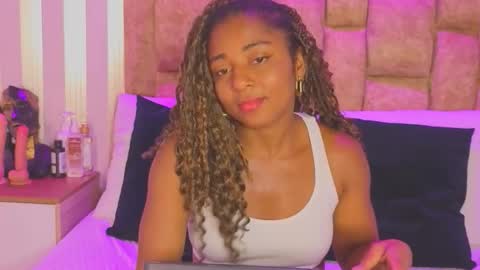 Snapshot of avis_lara chatting on 03-04-26, 07:53 AVIS online show from 03-04-26, 07:53