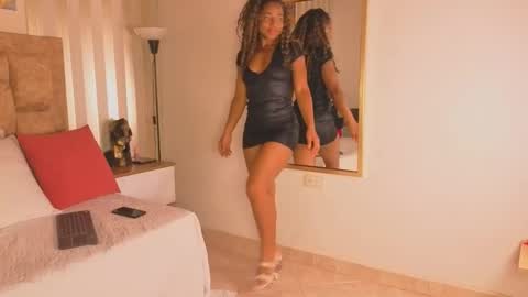 Snapshot of avis_lara chatting on 03-19-26, 07:51 AVIS online show from 03-19-26, 07:51