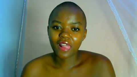 avril254 online show from 02-24-25, 11:41