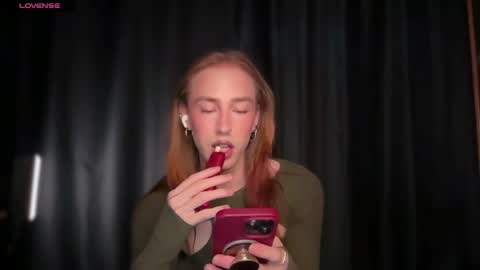 avril_pearly_ online show from 05-22-26, 10:43