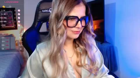 Avrill Morgan online show from 09-08-25, 08:19