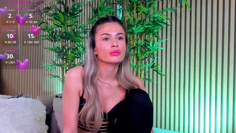Snapshot of avrillcyrux chatting on 01-02-25, 10:37 AVRILL CYRUX online show from 01-02-25, 10:37