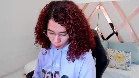 Avril  online show from 01-19-26, 11:58