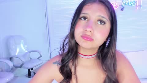 Snapshot of avymilton chatting on 12-01-24, 04:29 Avy online show from 12-01-24, 04:29