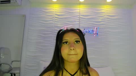 Snapshot of avymilton chatting on 12-12-24, 11:40 Avy online show from 12-12-24, 11:40