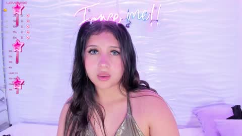 Snapshot of avymilton chatting on 01-21-25, 02:37 Avy online show from 01-21-25, 02:37