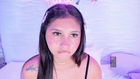 Snapshot of avymilton chatting on 01-27-25, 02:35 Avy online show from 01-27-25, 02:35