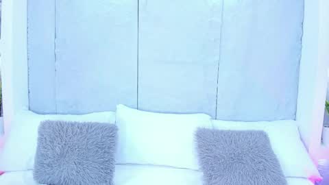 Snapshot of avymilton chatting on 09-27-25, 11:37 Avy online show from 09-27-25, 11:37