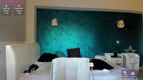 Jolie online show from 12-16-24, 07:04