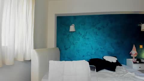 Jolie online show from 03-12-25, 09:44