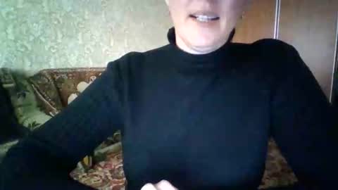 Snapshot of awesomeladyy chatting on 10-19-25, 11:22 awesomeladyy online show from 10-19-25, 11:22