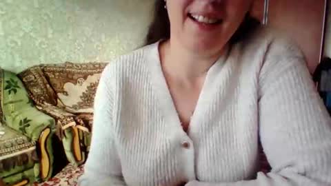 Snapshot of awesomeladyy chatting on 10-31-25, 08:15 awesomeladyy online show from 10-31-25, 08:15