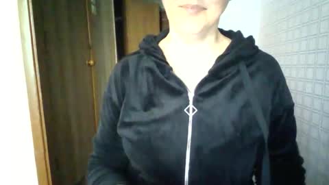 Snapshot of awesomeladyy chatting on 05-11-26, 08:42 awesomeladyy online show from 05-11-26, 08:42