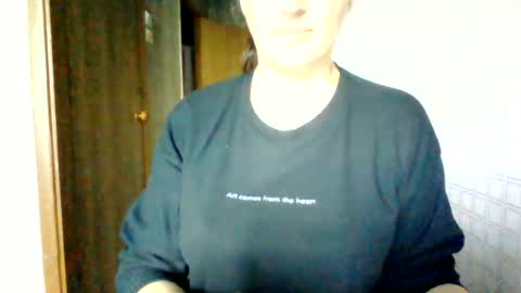 Snapshot of awesomeladyy chatting on 06-16-26, 08:39 awesomeladyy online show from 06-16-26, 08:39