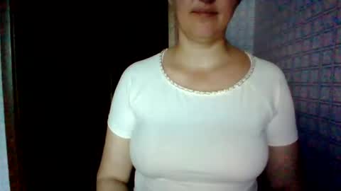 Snapshot of awesomeladyy chatting on 06-18-26, 06:02 awesomeladyy online show from 06-18-26, 06:02