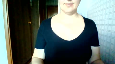 Snapshot of awesomeladyy chatting on 06-27-26, 08:08 awesomeladyy online show from 06-27-26, 08:08