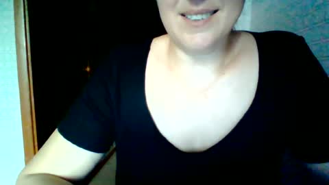Snapshot of awesomeladyy chatting on 06-27-26, 05:18 awesomeladyy online show from 06-27-26, 05:18