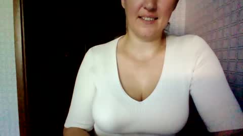 Snapshot of awesomeladyy chatting on 07-01-26, 06:48 awesomeladyy online show from 07-01-26, 06:48
