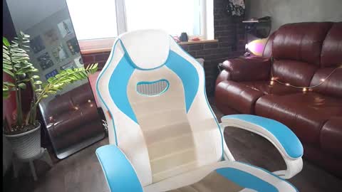 Alice online show from 10-21-25, 11:22