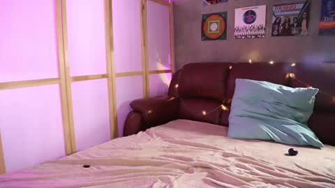 Alice online show from 04-08-26, 09:09