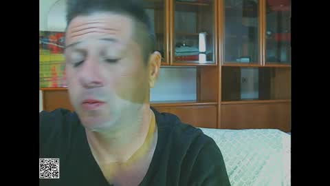 HappyNewSky here online show from 02-06-25, 12:37