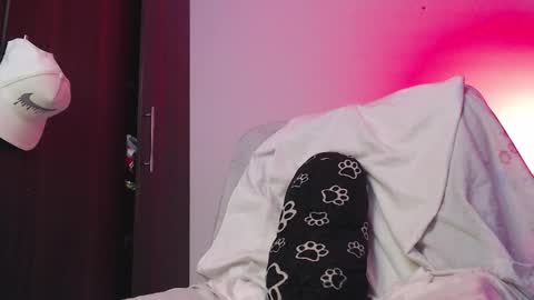 Snapshot of axel_7070 chatting on 10-23-25, 09:24 Independiente Model online show from 10-23-25, 09:24