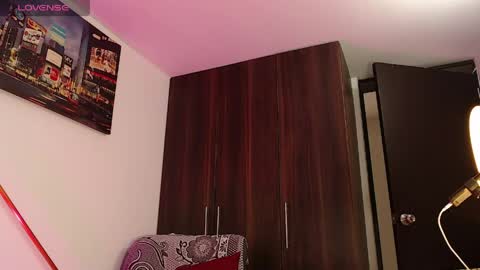 Snapshot of axel_7070 chatting on 04-15-26, 01:18 Independiente Model online show from 04-15-26, 01:18