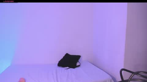 axel__fierro online show from 05-06-26, 08:36