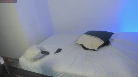 axel__fierro online show from 05-16-26, 08:07
