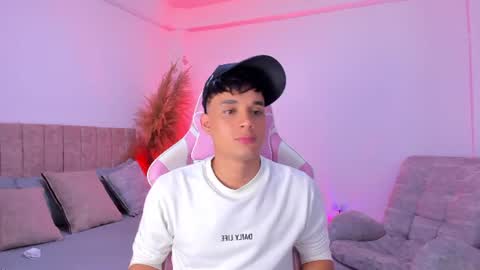 Snapshot of axel_cody_ chatting on 07-16-26, 05:46 AXEL online show from 07-16-26, 05:46