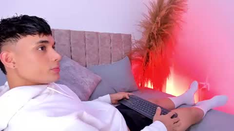 Snapshot of axel_cody_ chatting on 07-17-26, 08:10 AXEL online show from 07-17-26, 08:10