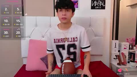 Snapshot of axel_evanss chatting on 02-11-26, 01:27 Axel Evanss online show from 02-11-26, 01:27