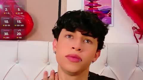 Snapshot of axel_evanss chatting on 02-19-26, 12:45 Axel Evanss online show from 02-19-26, 12:45