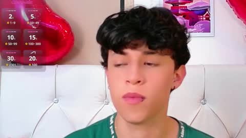 Snapshot of axel_evanss chatting on 02-25-26, 01:32 Axel Evanss online show from 02-25-26, 01:32