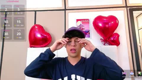 Snapshot of axel_evanss chatting on 03-16-26, 01:04 Axel Evanss online show from 03-16-26, 01:04