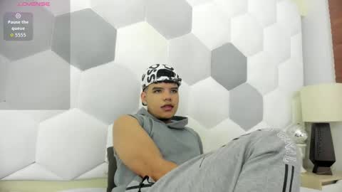 Axel Forte online show from 12-19-25, 12:34