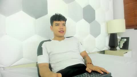 Snapshot of axel_forte chatting on 03-31-26, 01:33 Axel Forte online show from 03-31-26, 01:33