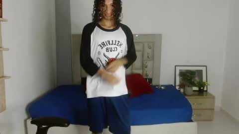 Axel online show from 12-20-25, 11:45