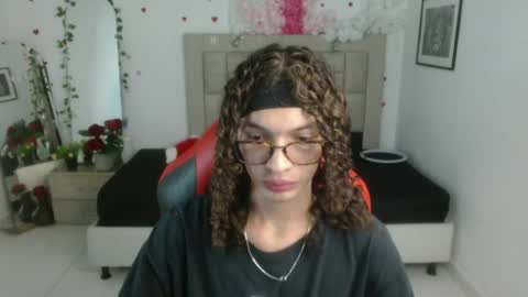 Snapshot of axel_fox7 chatting on 06-08-26, 01:09 Axel online show from 06-08-26, 01:09