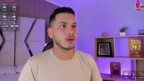 Snapshot of axel_grey_ chatting on 06-05-26, 12:33 axel_grey_ online show from 06-05-26, 12:33