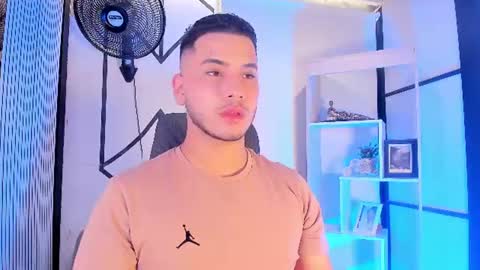 Snapshot of axel_grey_ chatting on 06-14-26, 05:09 axel_grey_ online show from 06-14-26, 05:09