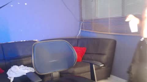 axel_h0t online show from 02-11-26, 08:36