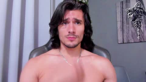 Axel online show from 01-20-25, 10:37