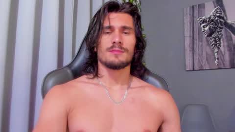 Axel online show from 02-23-25, 12:51