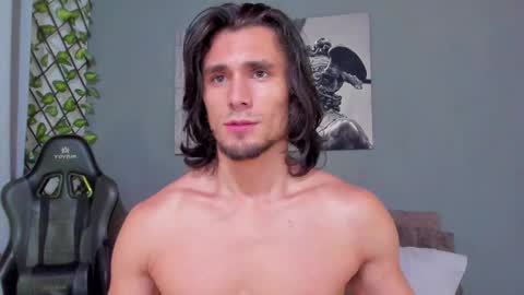 Axel online show from 03-07-25, 01:20